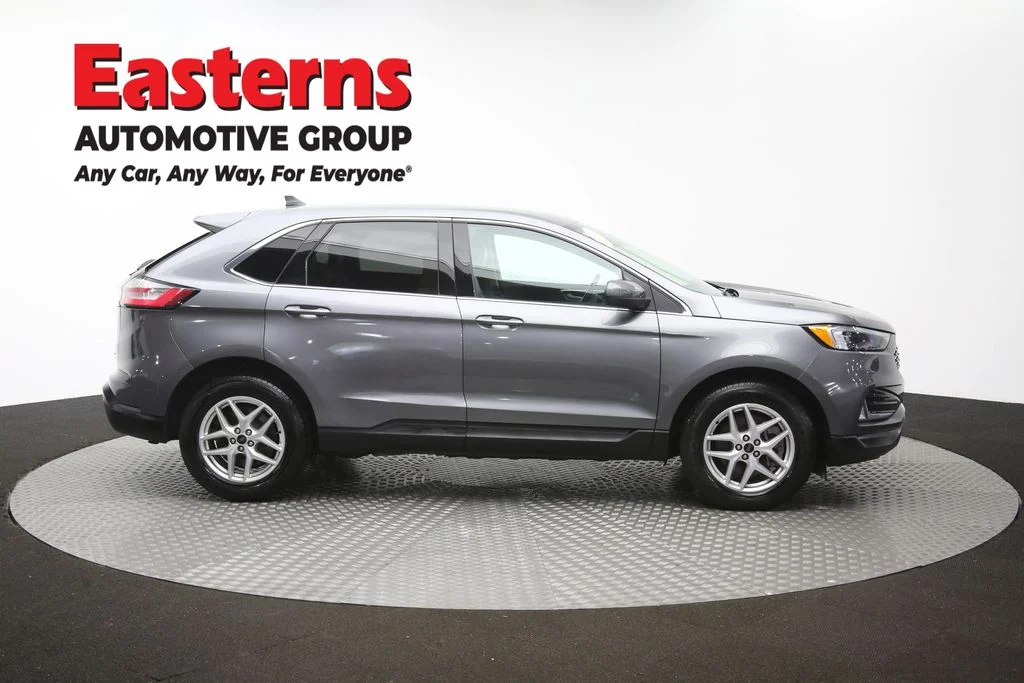 Used 2023 Gray Ford SEL image 45