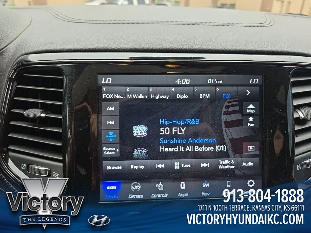 Used 2021 Silver Jeep Trackhawk image 21