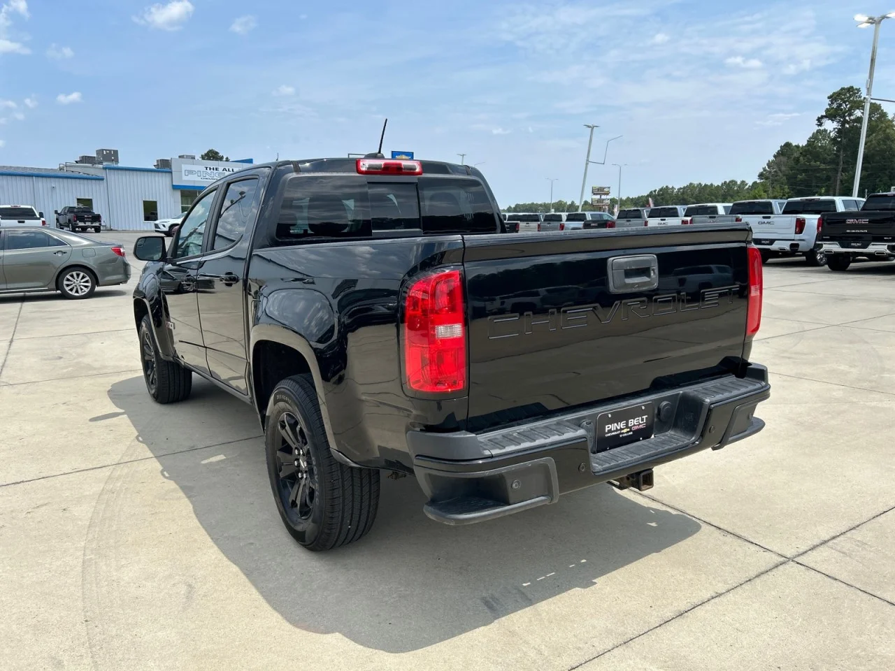 Used 2022 Black Chevrolet Z71 image 4
