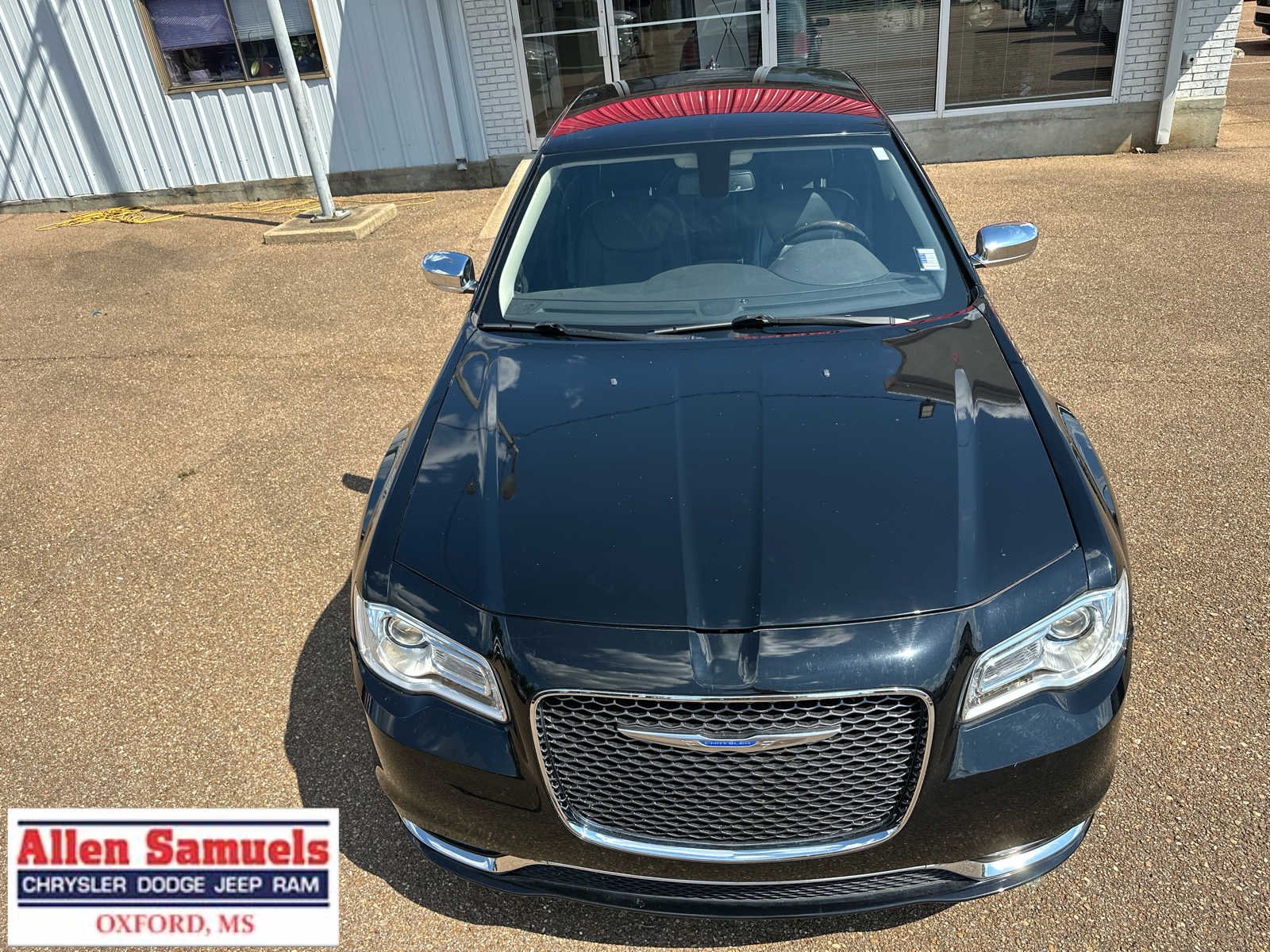 Certified Used 2018 Gloss Black Chrysler Limited image 9