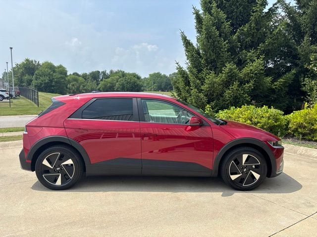 New 2026 Red Hyundai SEL image 5