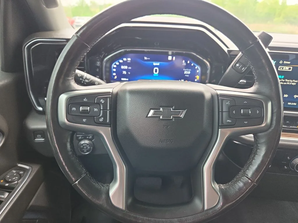 Certified Used 2022 Black Chevrolet RST image 13