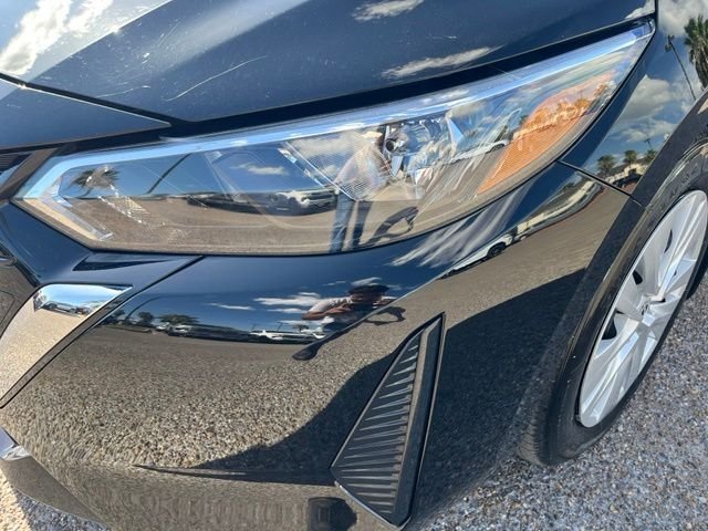 Used 2025 Black Nissan S image 4