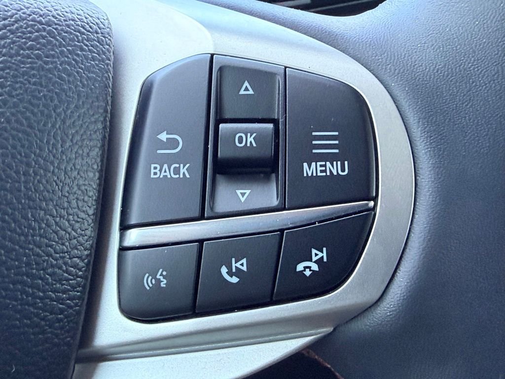 Used 2025 White Ford Active image 28