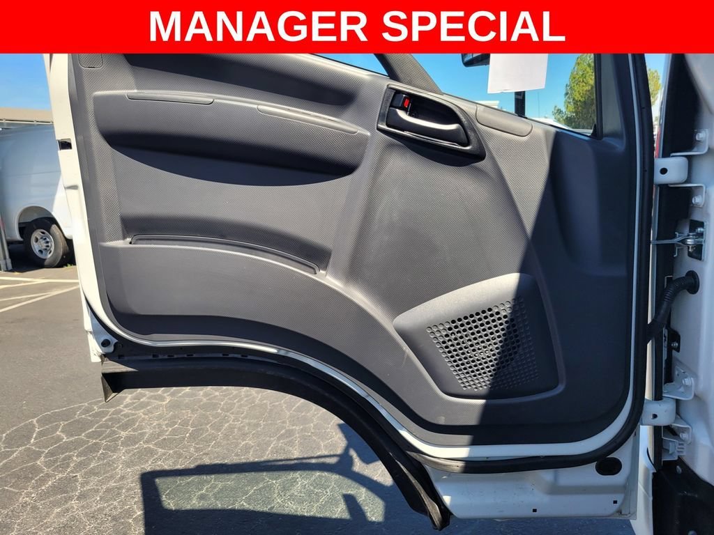 2025 Chevrolet Low Cab Forward 4500 HG view 13