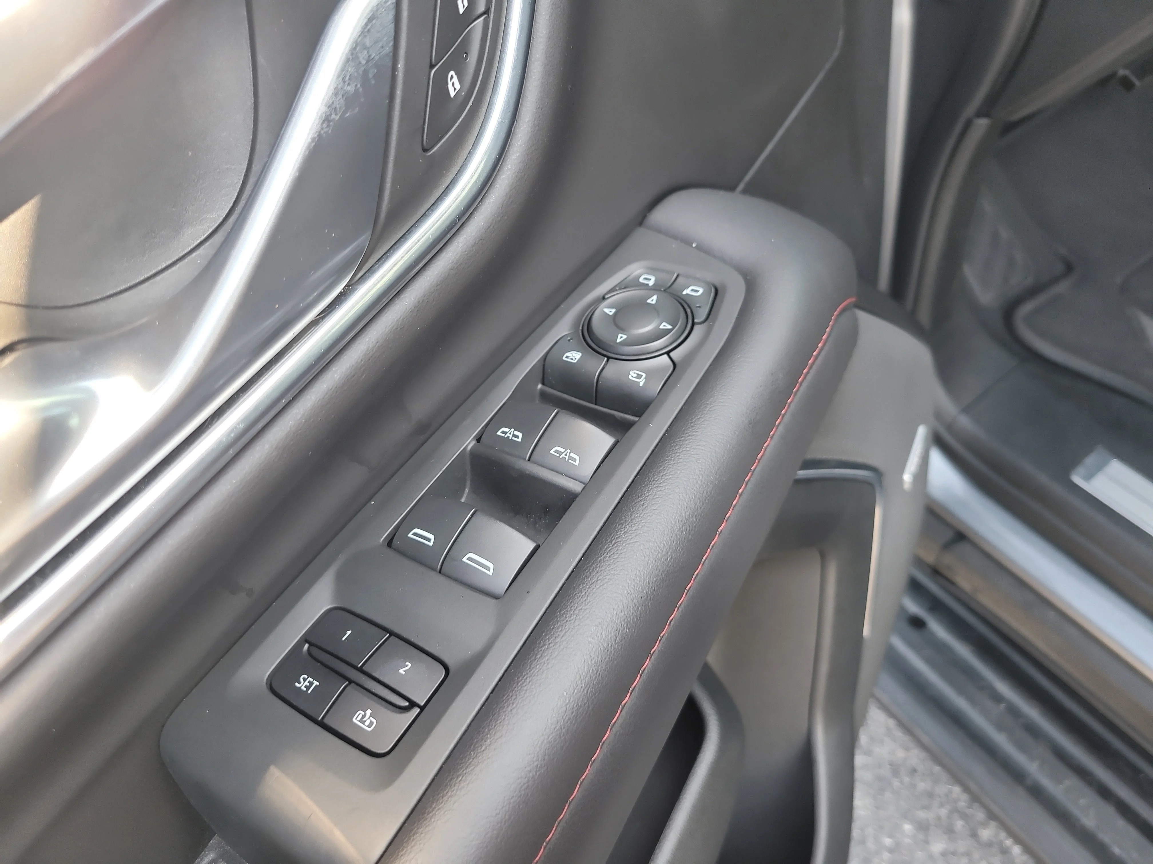 Used 2022 Satin Steel Metallic Chevrolet RST image 17