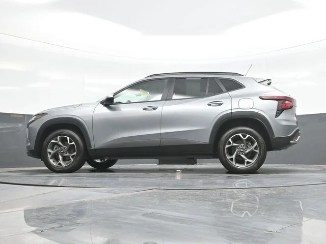 Used 2024 Gray Chevrolet LT image 20