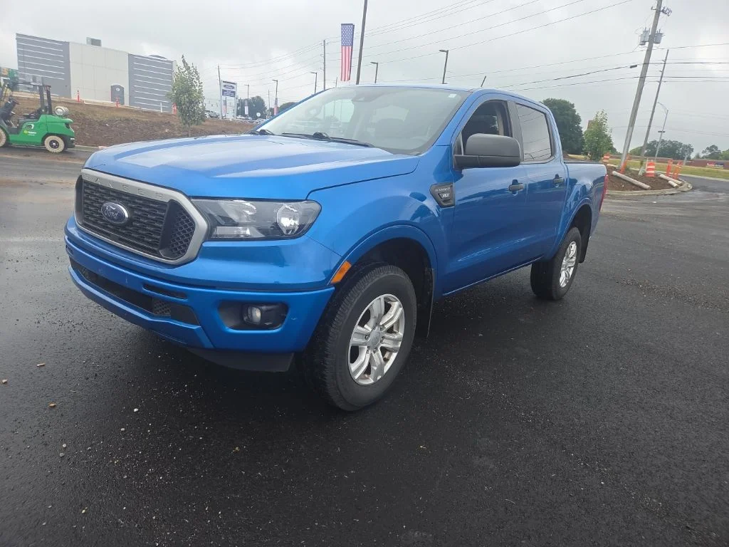 Certified Used 2023 Blue Ford XLT image 3
