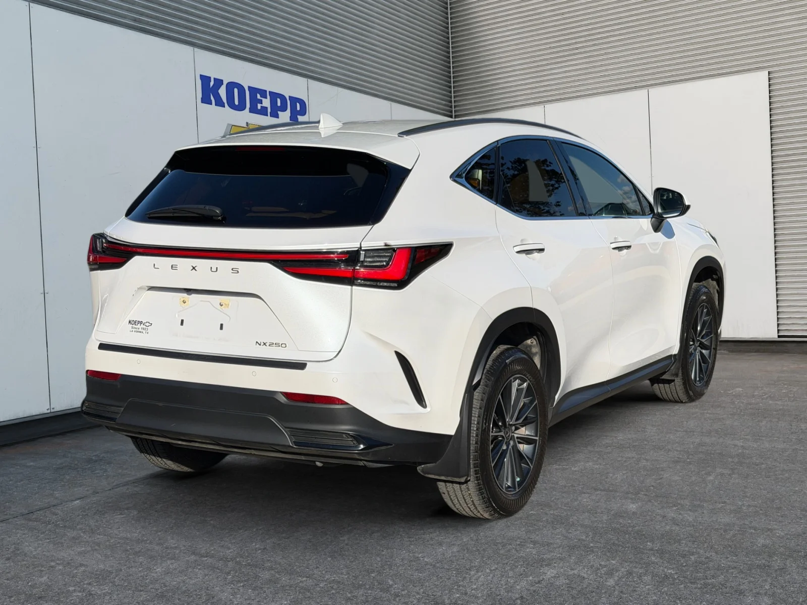 Used 2024 Eminent White Pearl Lexus Premium image 5