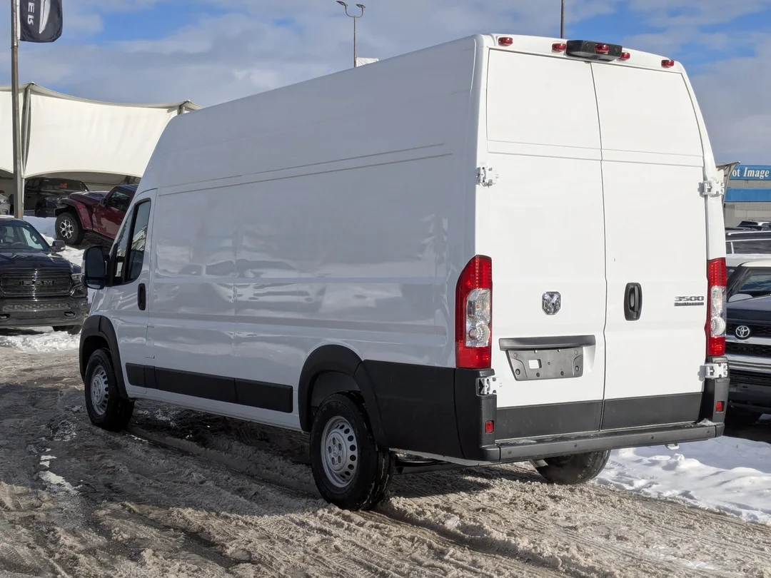 New 2026 White RAM Tradesman - - FWD - Super High Roof - Cargo Partition - Adaptive Cruise - Remote Start & More! image 6