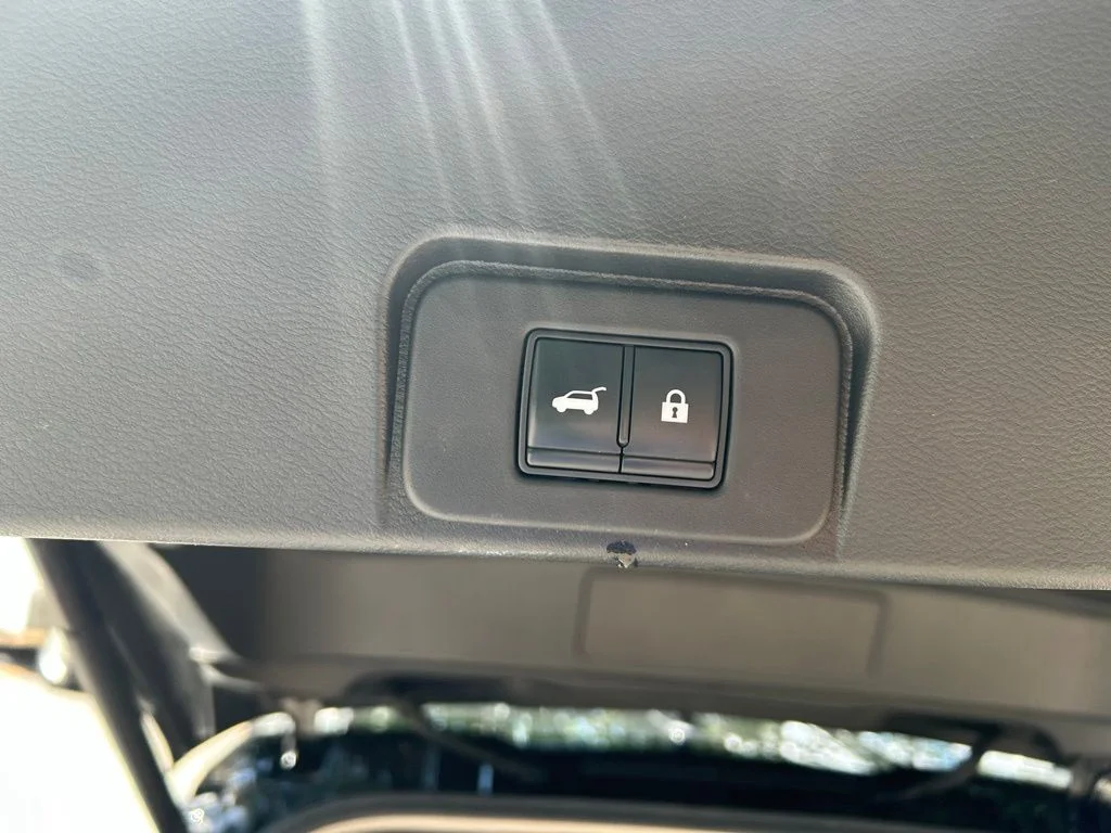 Used 2021 Black Nissan SV image 31