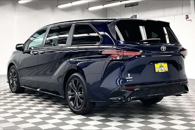 Used 2025 Blueprint Toyota XSE image 2