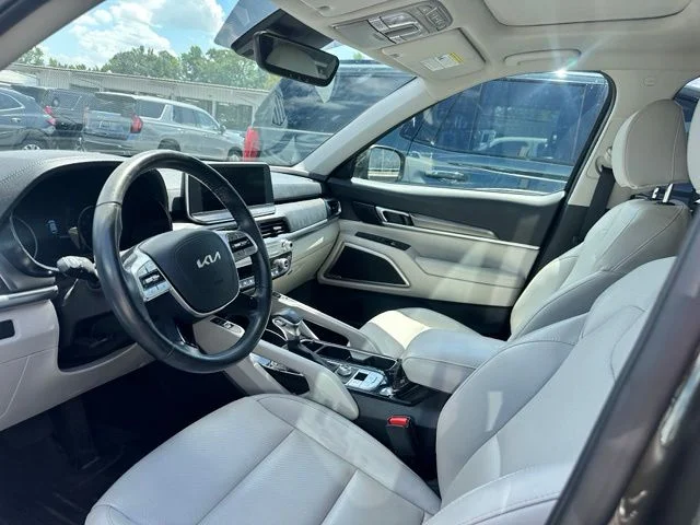 Used 2022 Green Kia S image 11