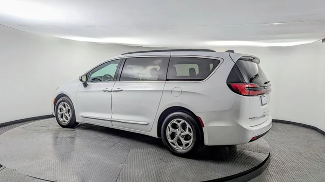 2023 Chrysler Pacifica Limited