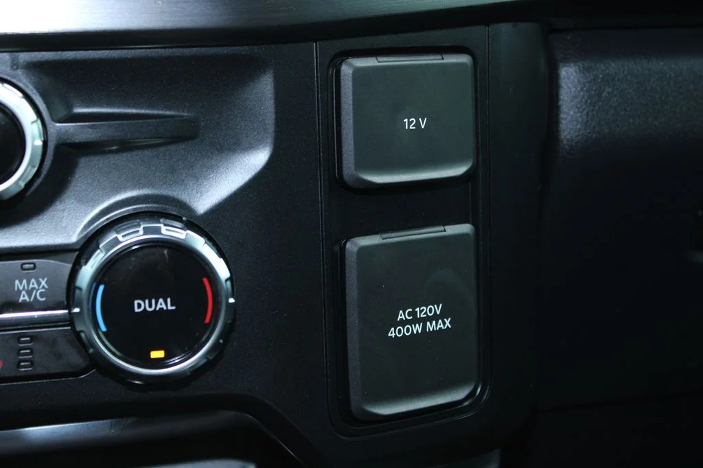 Used 2024 Oxford White Ford Lariat image 37