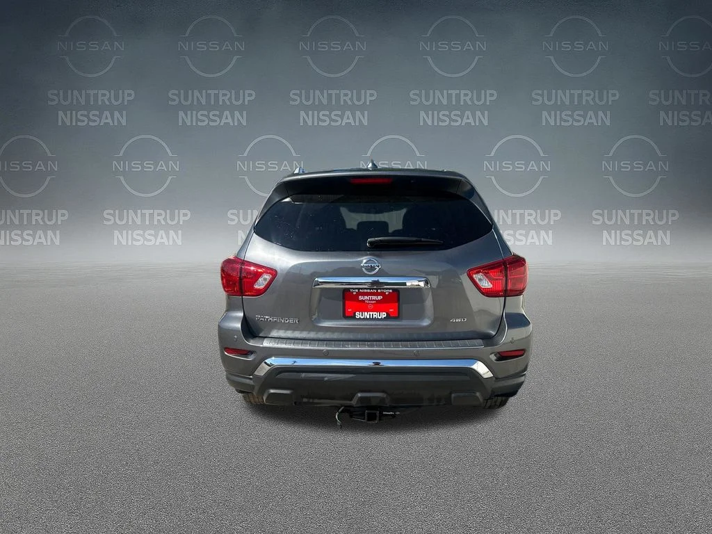 Used 2020 Gray Nissan S image 36