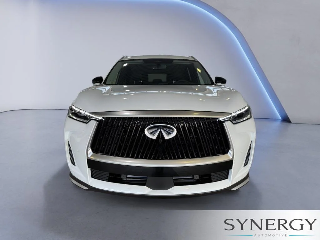 New 2027 RADIANT WHITE INFINITI Luxe FWD image 2