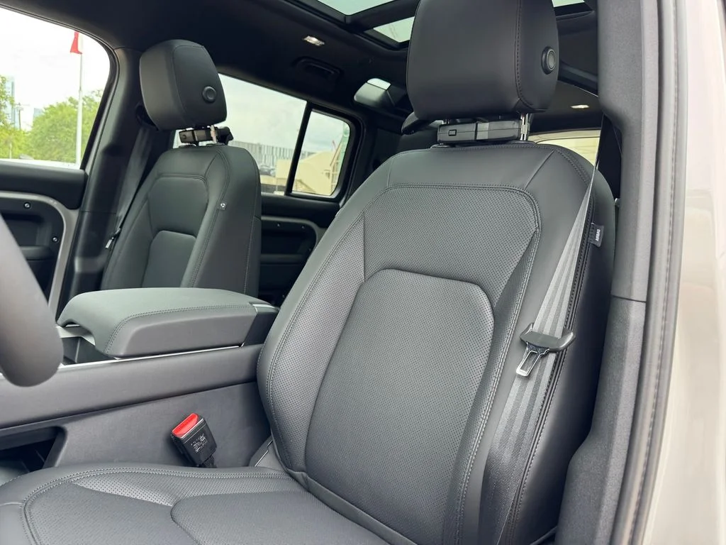 New 2026 Borasco Grey Land Rover S image 9