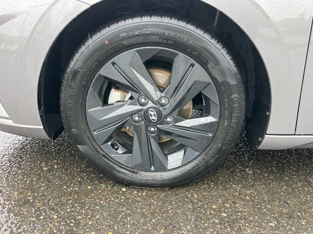 Used 2022 Fluid Metal Hyundai SEL image 26