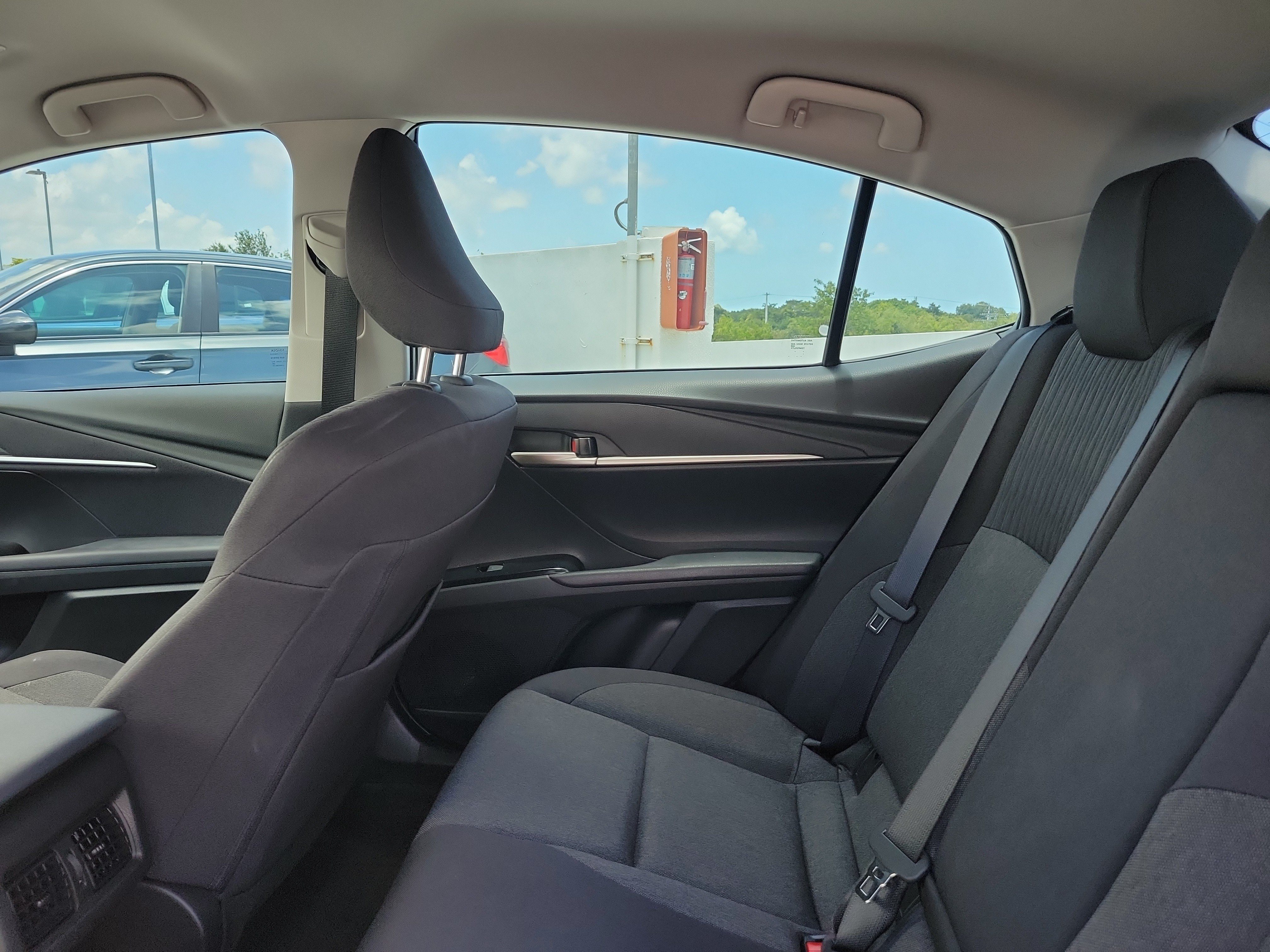 Used 2025 Underground Toyota LE image 13