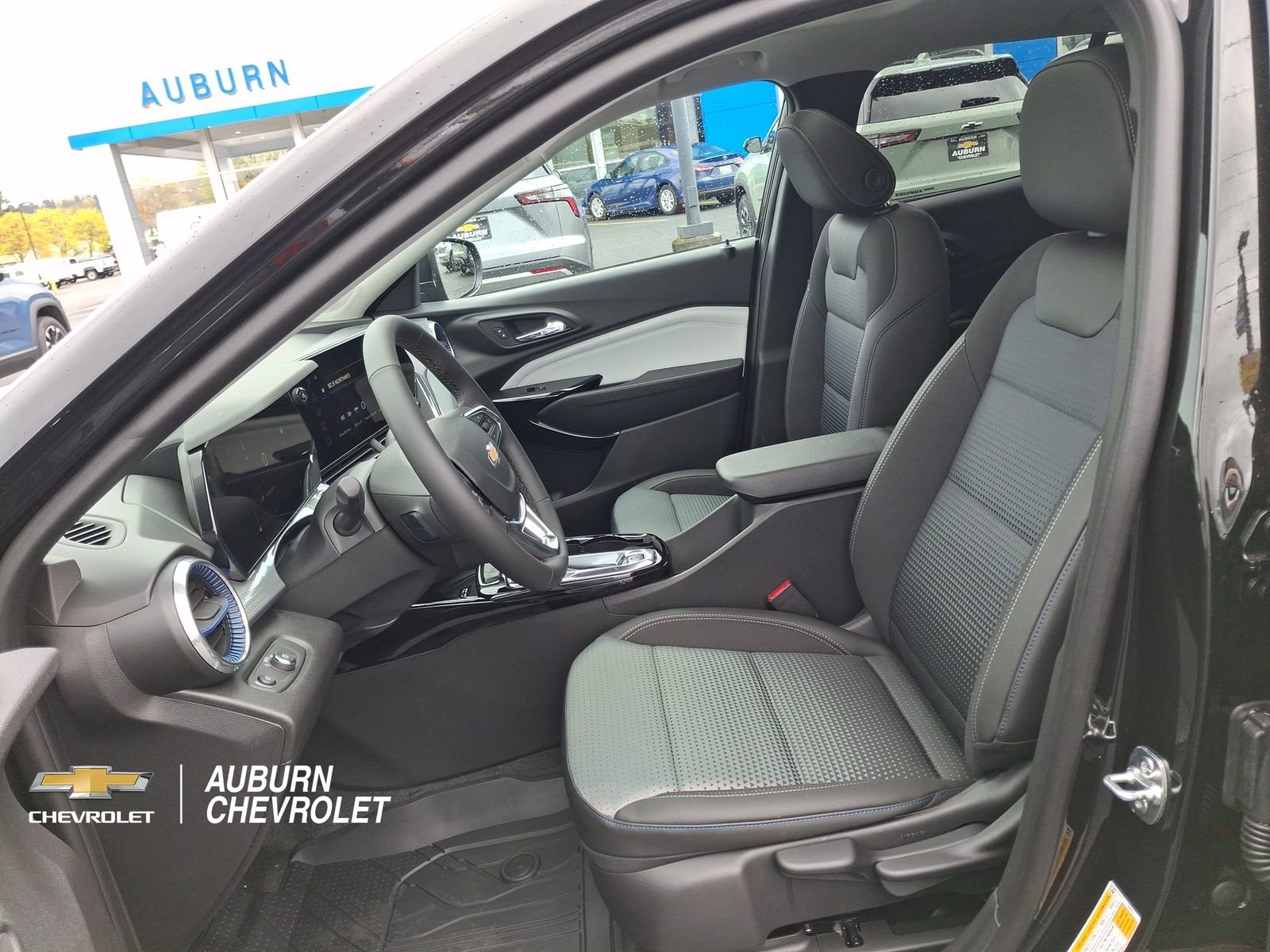 2026 Chevrolet Trax LT - Photo 18