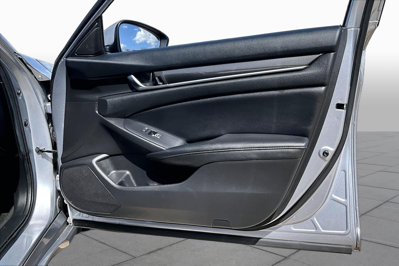 Used 2020 Lunar Silver Metallic Honda Sport image 23