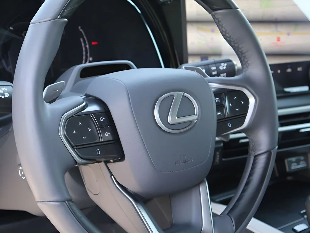 Used 2024 White Pearl Lexus 350 Premium Plus image 19