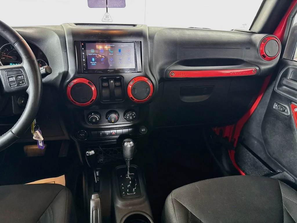 Used 2015 Red Jeep Sport image 26