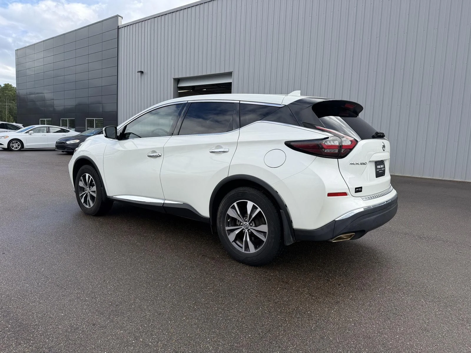 Used 2019 Pearl White Tricoat Nissan S image 4