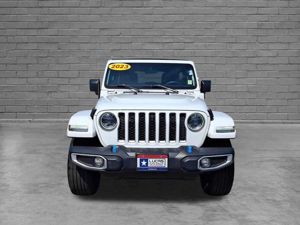 Used 2023 Bright White Clearcoat Jeep Sahara image 4