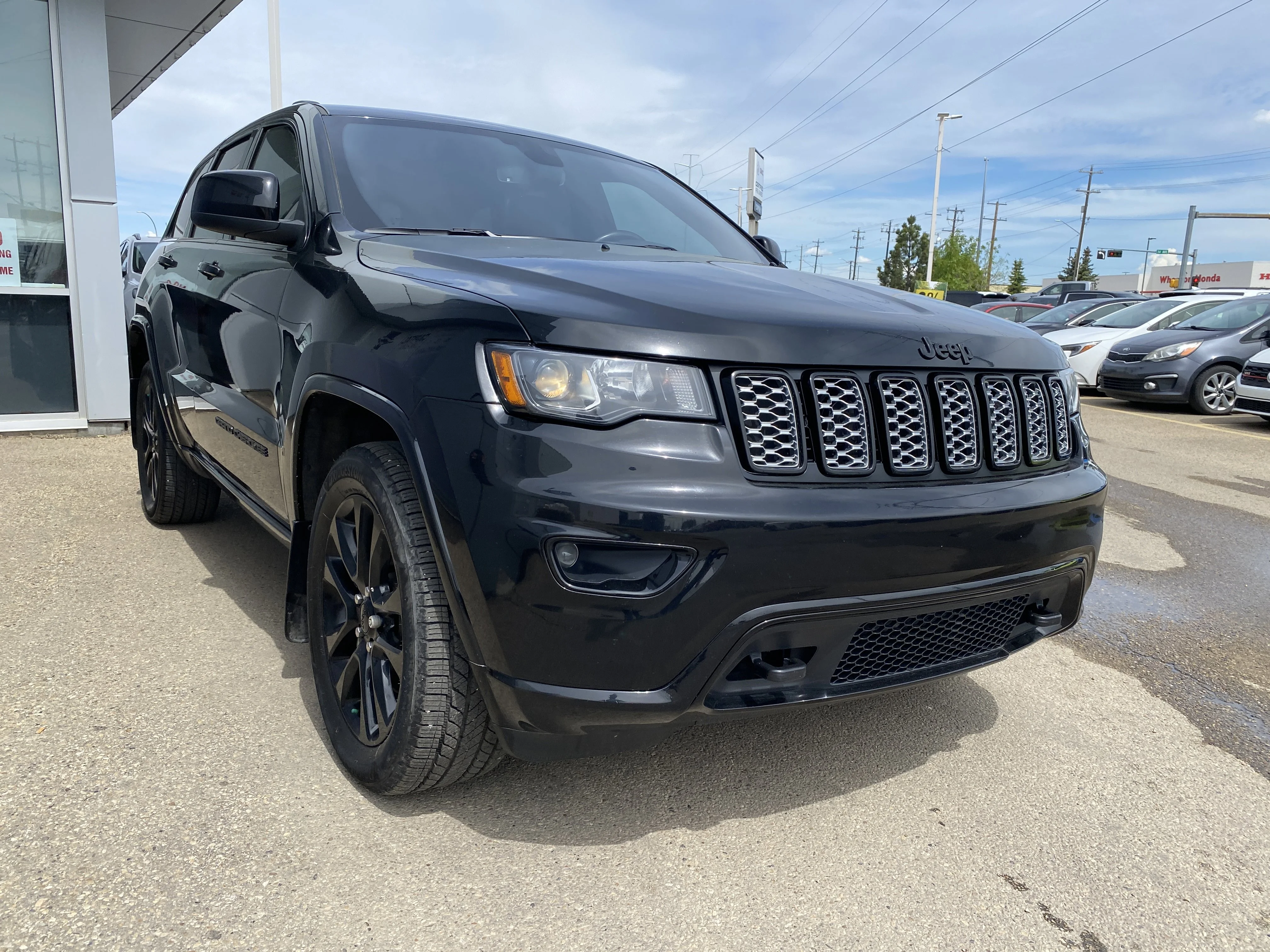 Certified Used 2021 Black Jeep Altitude image 6