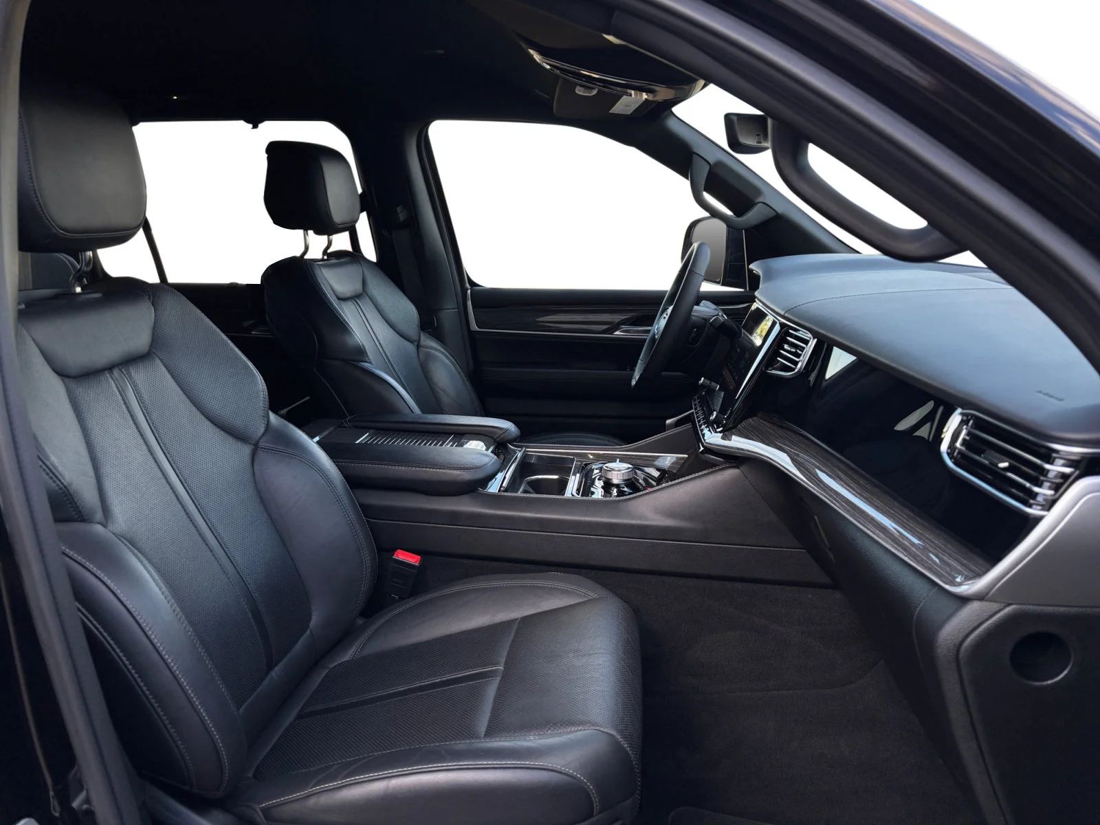 Used 2022 Black Jeep Series III image 17