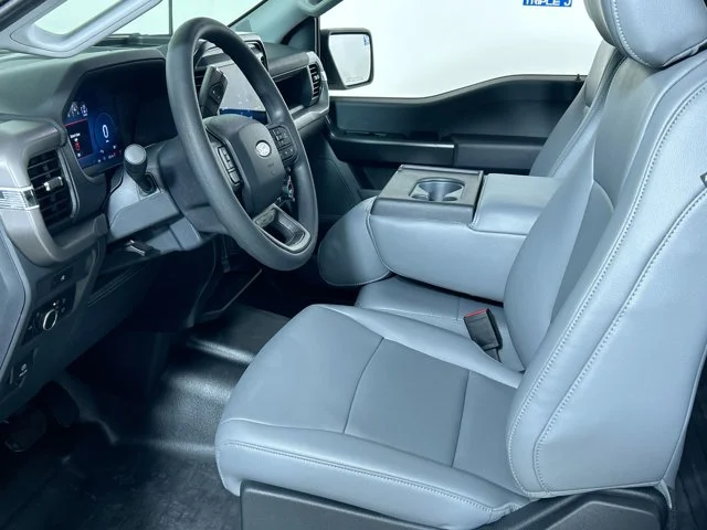 New 2025 OXFORD WHITE Ford XL image 18