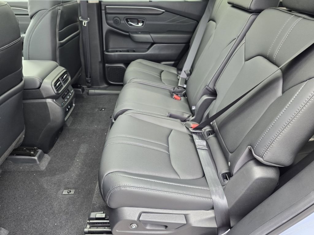 New 2026 Sonic Gray Pearl Honda Touring image 28