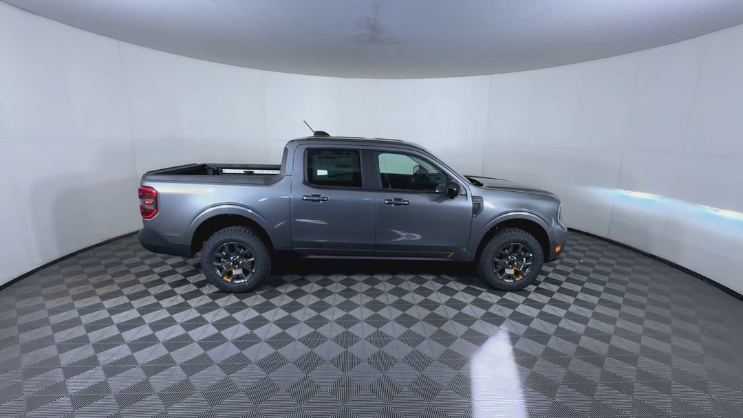 New 2026 Carbonized Gray Metallic Ford Tremor image 9