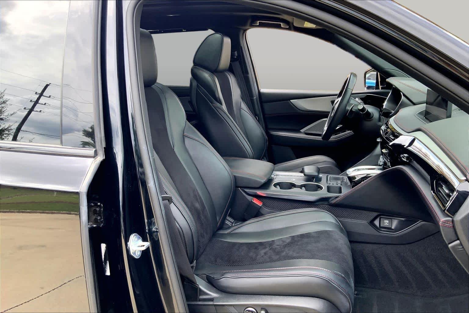 Certified Used 2023 Majestic Black Pearl Acura w/A-Spec Package image 9