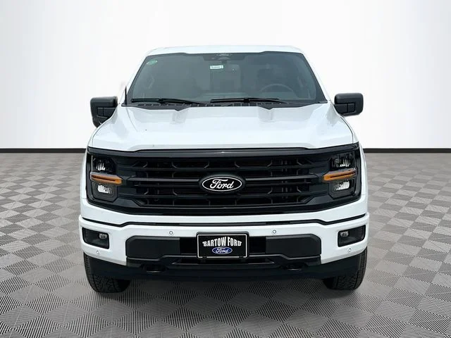 New 2026 Oxford White Ford XLT image 2