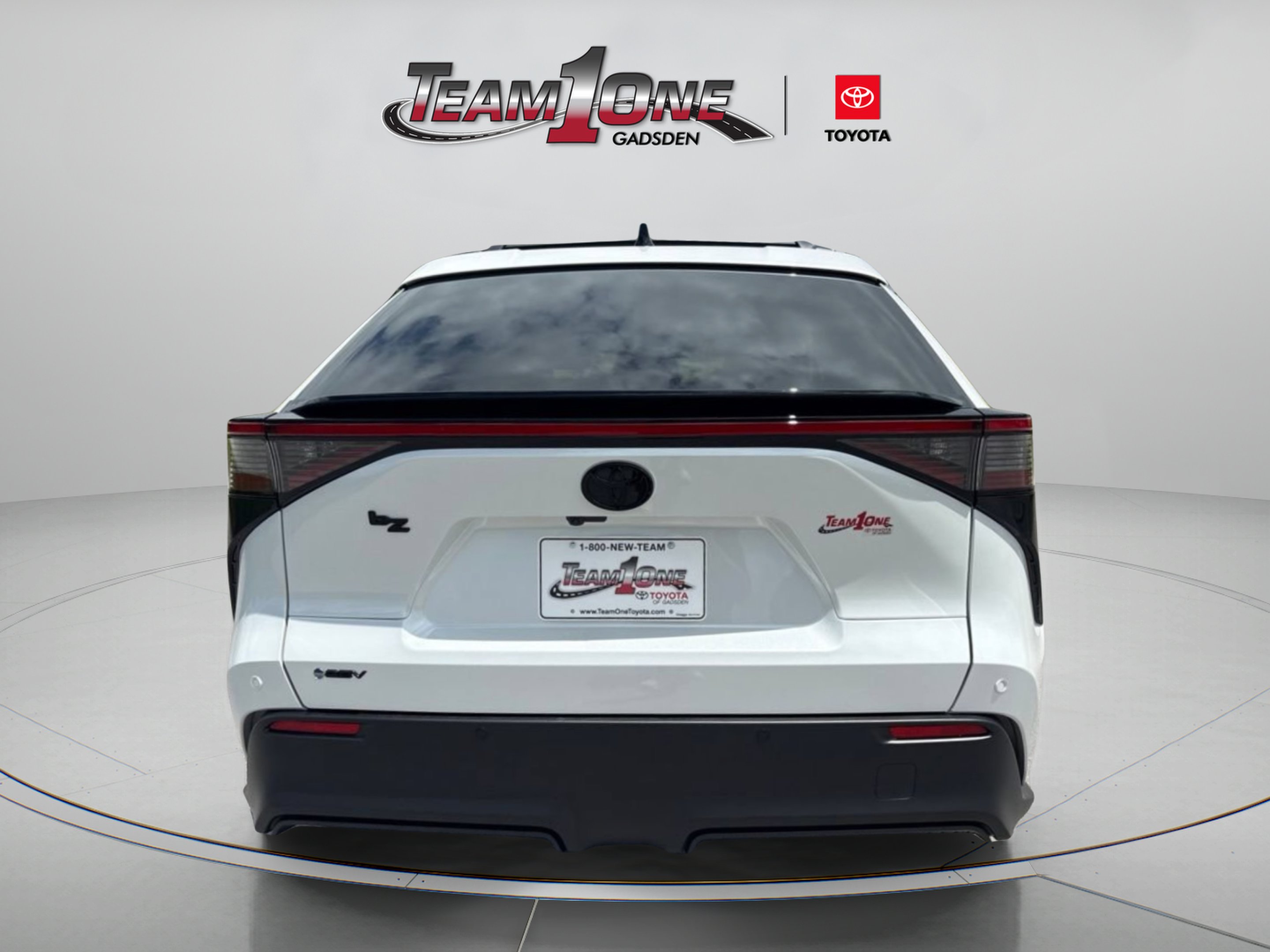 New 2026 Wind Chill Pearl Toyota XLE image 5