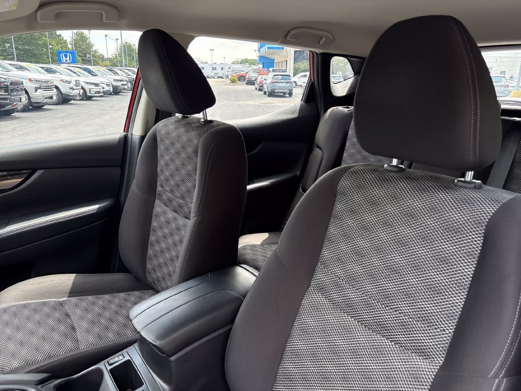 Used 2020 Red Nissan SV image 12