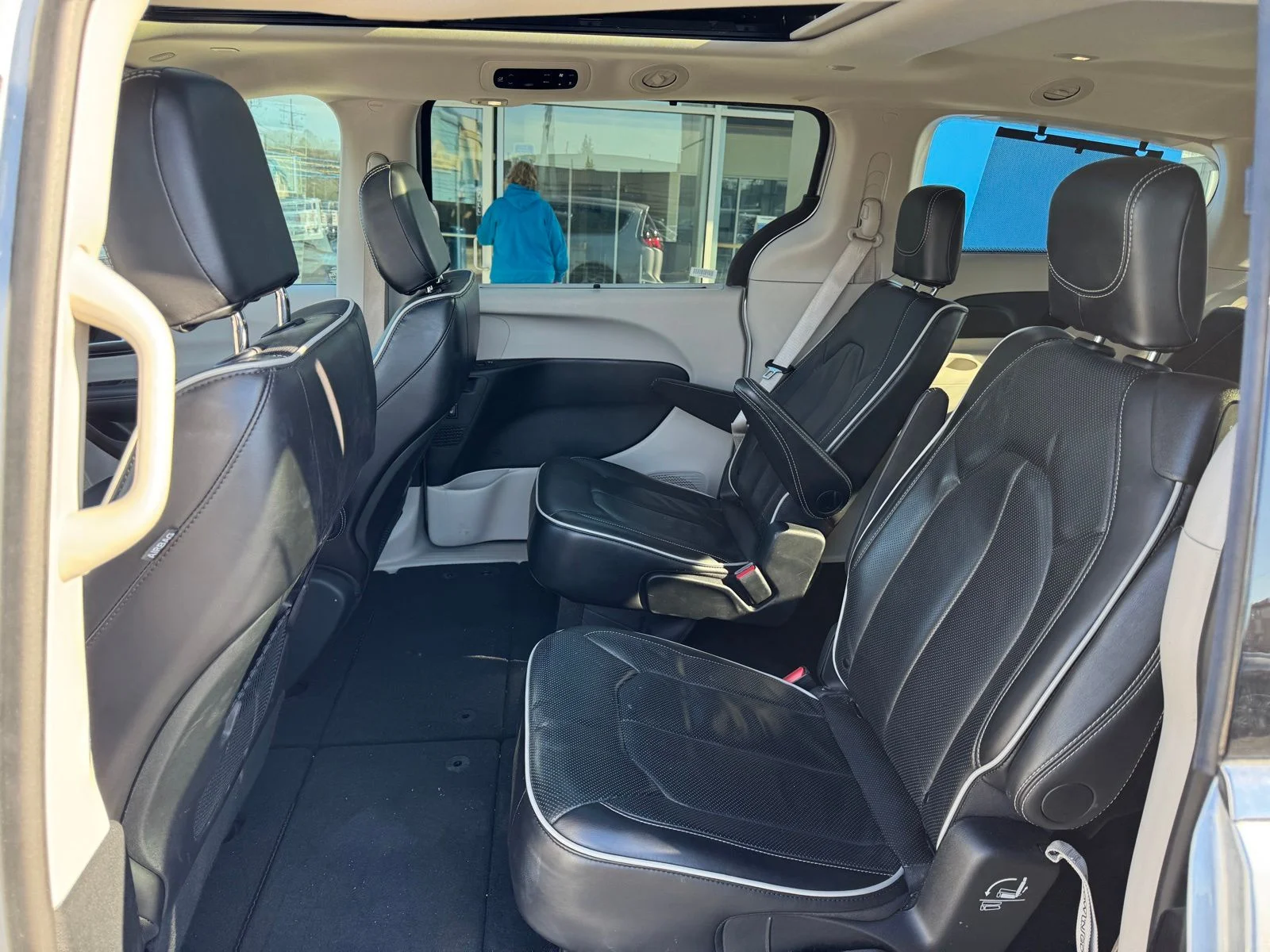 2024 Chrysler Pacifica Limited - Photo 20
