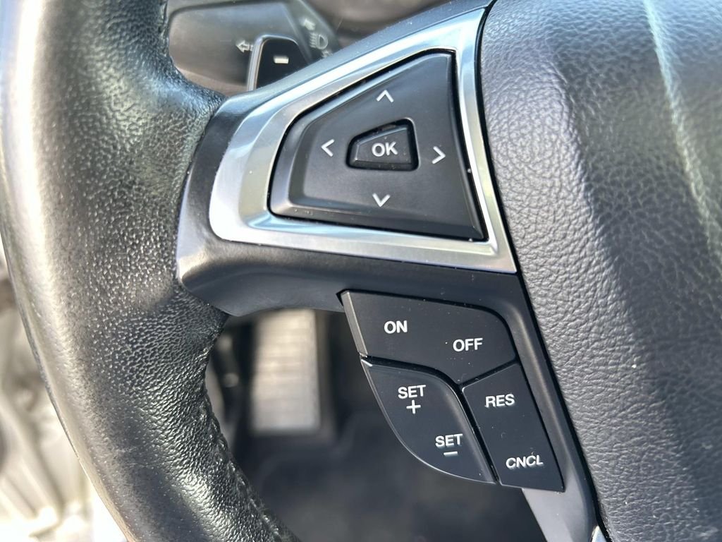 Used 2016 Ingot Silver Ford SEL image 31