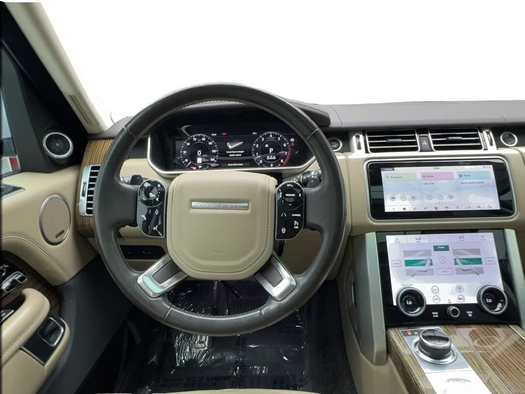 Used 2020 White Land Rover HSE image 35