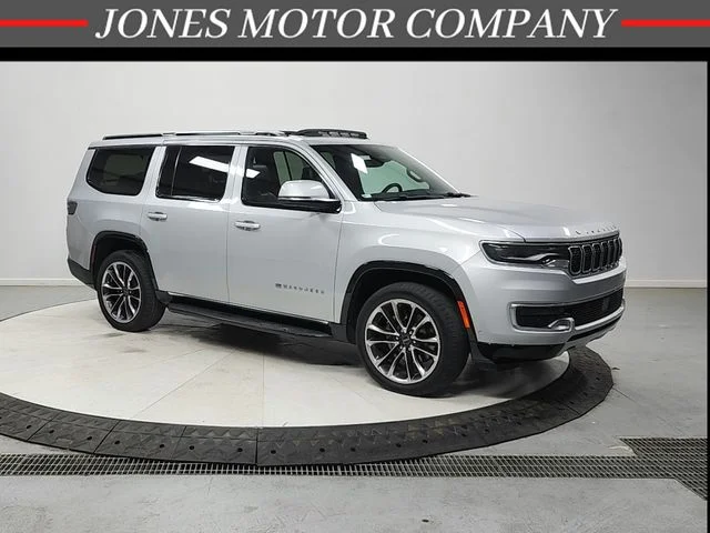 2022 Jeep Wagoneer Series II 4WD's photo