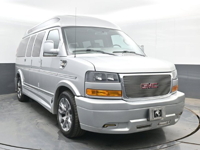 2022 GMC Savana Cargo Work Van