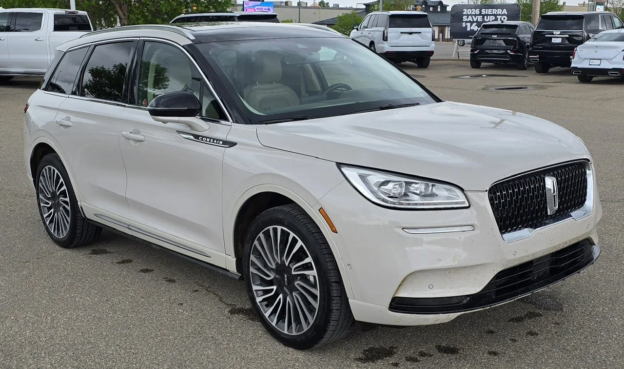 Used 2021 White Lincoln Reserve AWD image 7