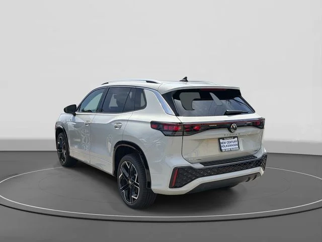 2026 Volkswagen Tiguan photo 3