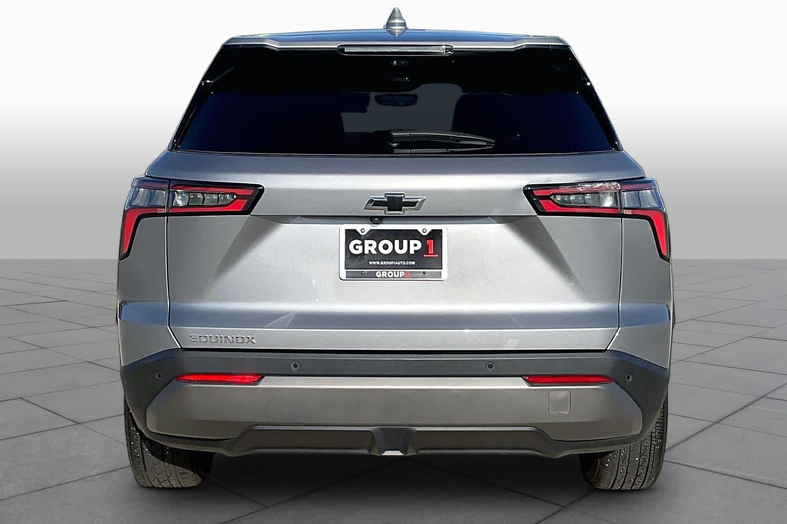 Used 2025 Sterling Gray Metallic Chevrolet LT image 5