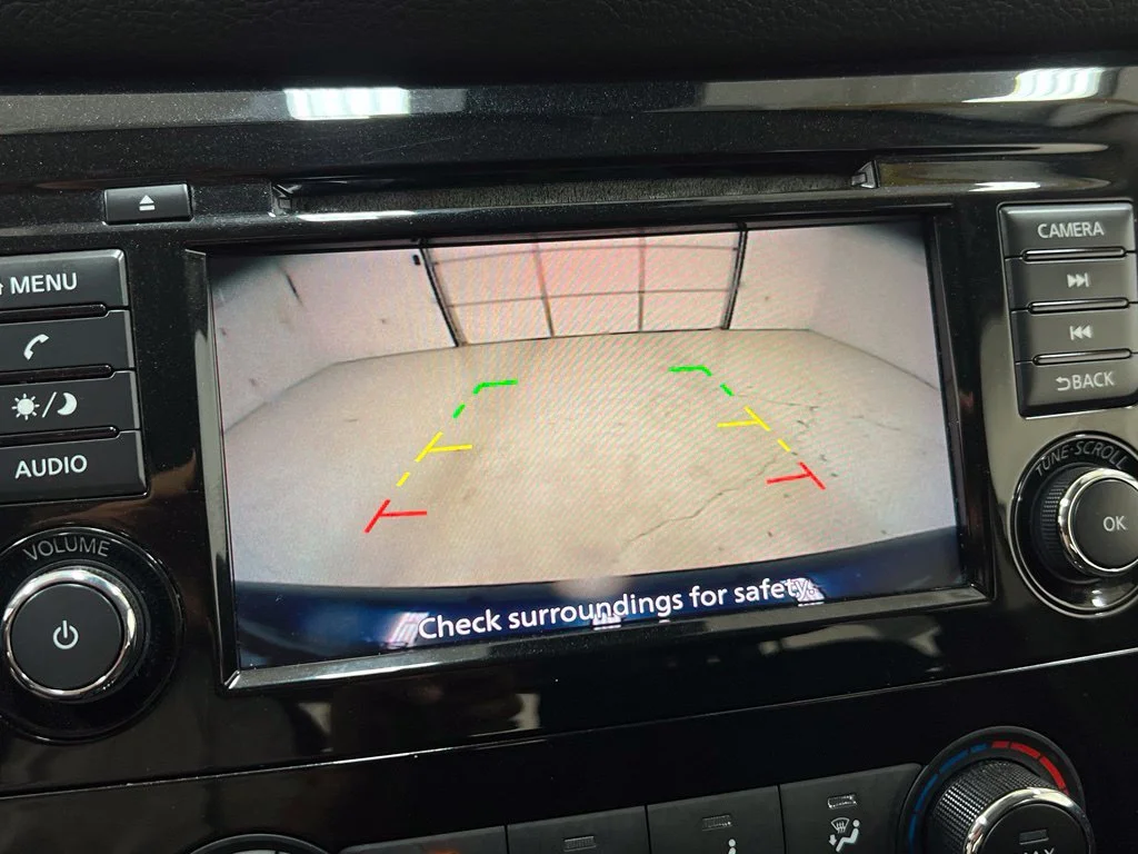 Used 2022 Blue Nissan S image 26
