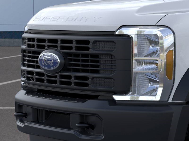 New 2026 Oxford White Ford XL image 18