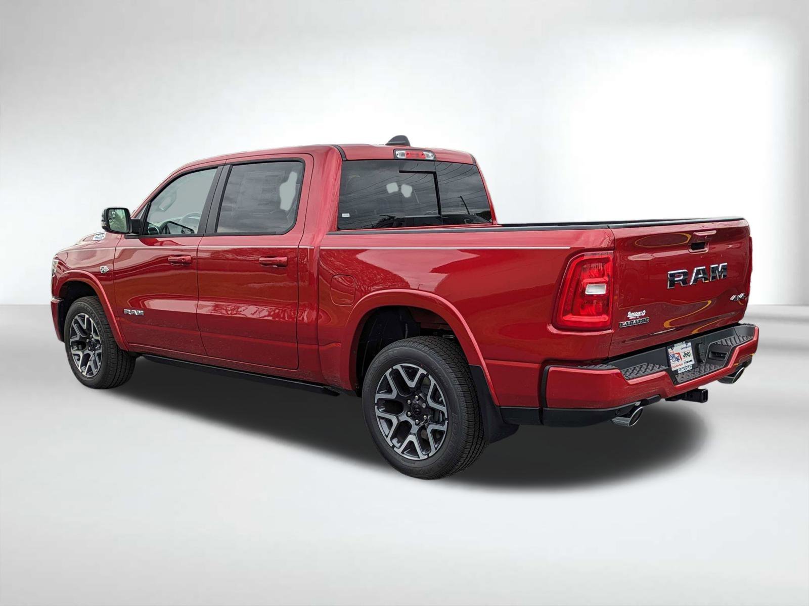 New 2026 Molten Red Pearl-Coat Exterior Paint RAM Laramie image 6
